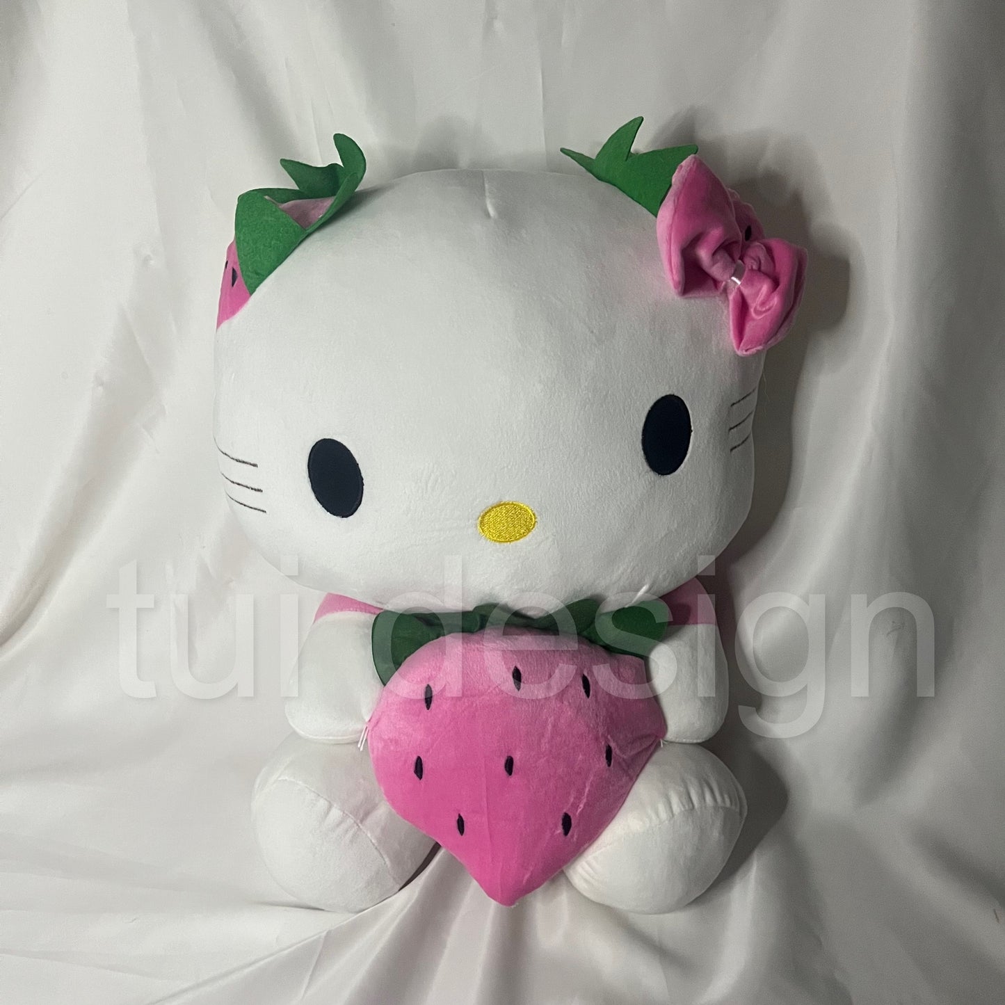 Hello Kitty Peluş
